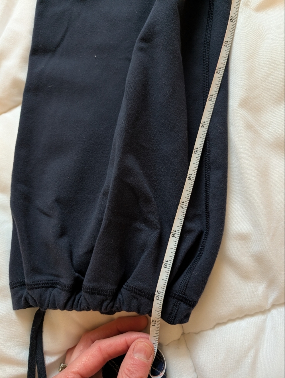 Lululemon Black Cropped Athletic Pants with Teal Waistband Size 12 Some Wear - Picture 12 of 12